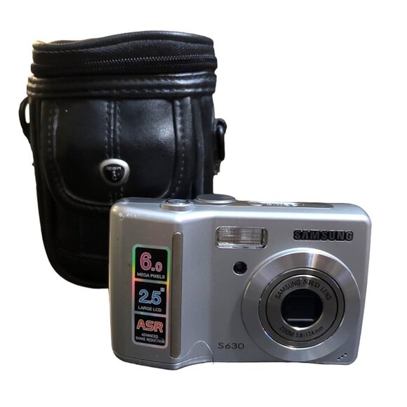 Samsung Other - Samsung S630 6.0MP Digital Camera Silver with Case For Parts ONLY